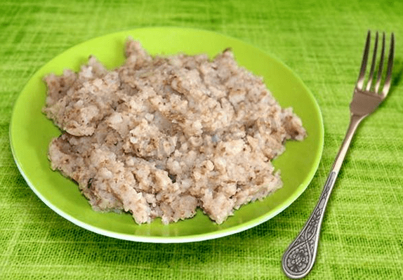 Break made of crushed buckwheat with Manku